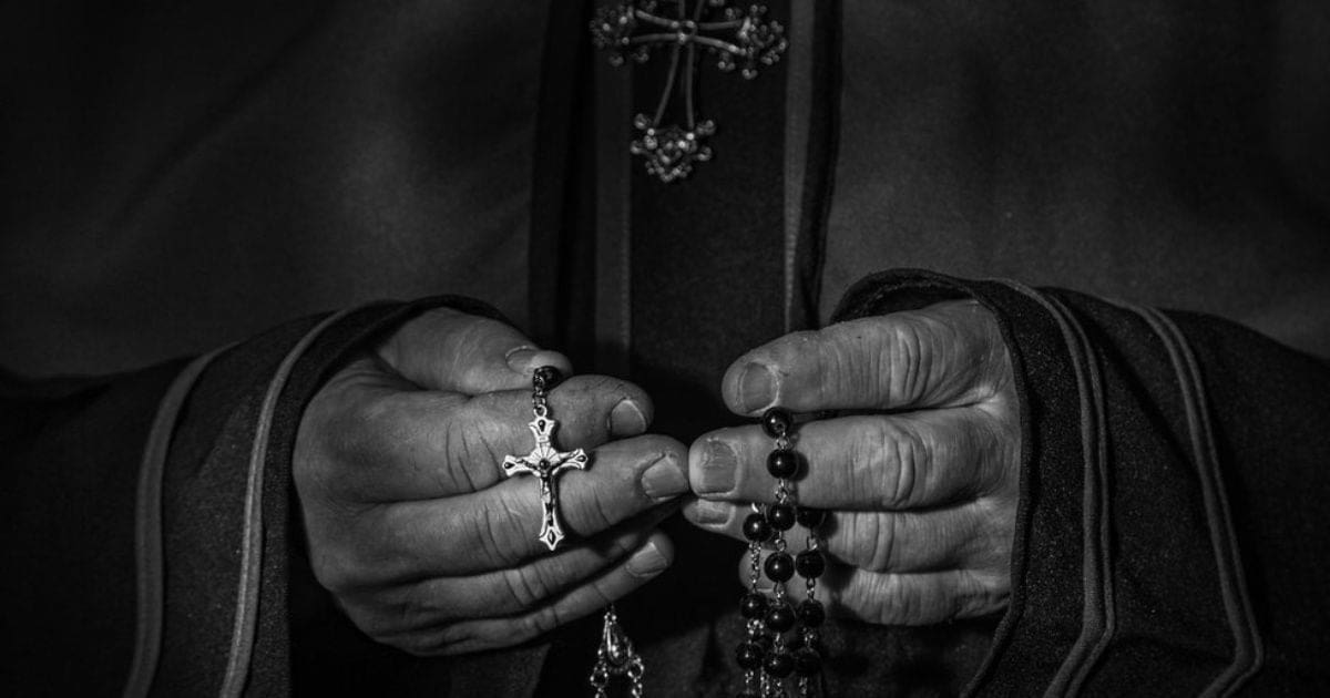 L’appello delle vittime dei preti pedofili: “Cacciare orchi e insabbiatori”