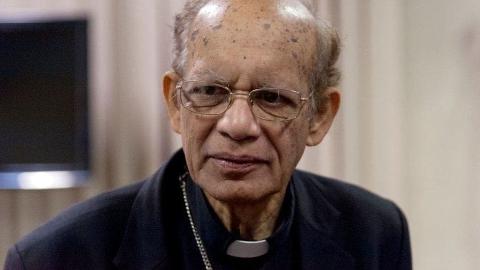 Pedofilia, il cardinale Gracias: «Vescovi rendano conto degli abusi». Ma anche lui è accusato di insabbiamento