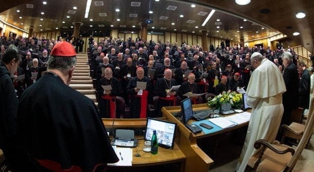 Pedofilia nella Chiesa, una mamma racconta: «Mio figlio abusato dal prete»