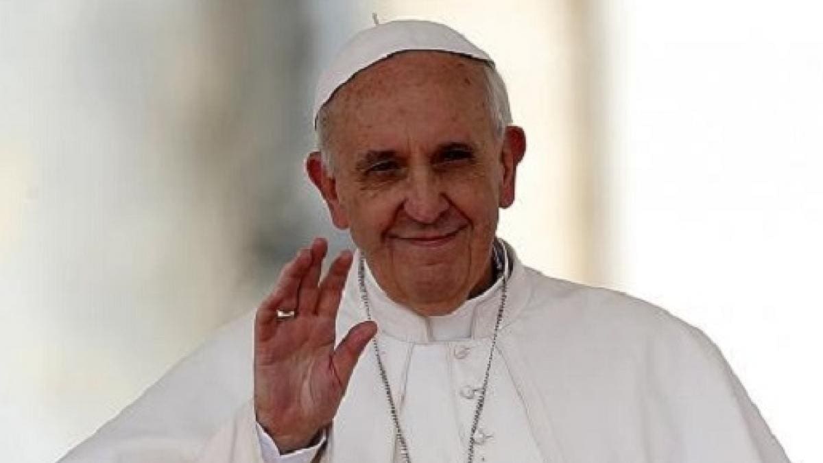 papa francesco licenzia il suo medico personale 376227