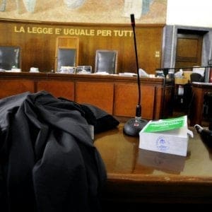 Arezzo, in appello pena dimezzata per l’ex sacerdote accusato di abusi sulle adepte della comunità