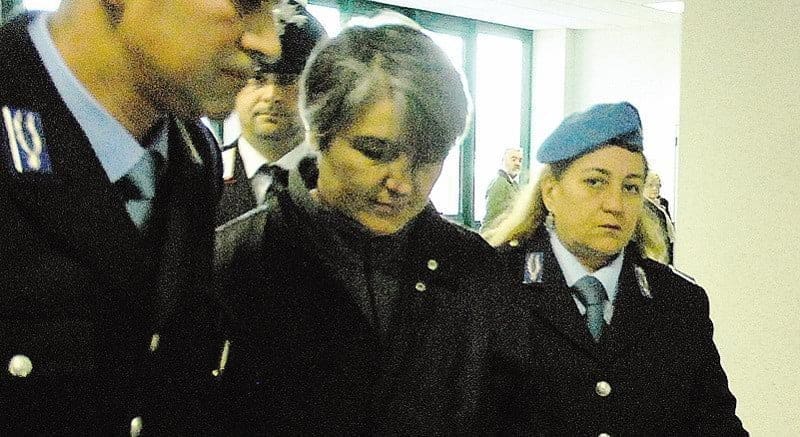 La suora, il prete, la ragazza