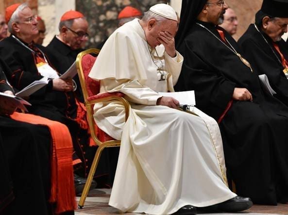 La ragazza di Serina scrive al Papa: «Ho denunciato il prete, è stato condannato, ma io resto sotto accusa»