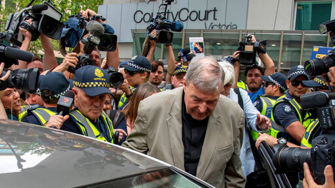 Australia Cardinal Charged 95449