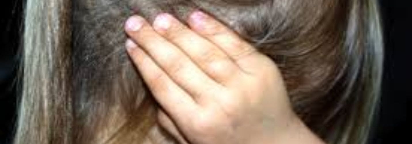 Abusi, frase choc di un vescovo: “Non obbligato a denunciare”