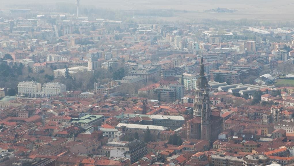 Novara, sacerdote agli arresti domiciliari con l’accusa di violenza sessuale