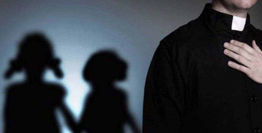 Prete pedofilo trasferito nel Casertano: divampa la polemica