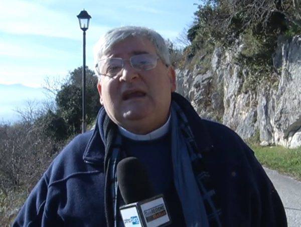 ISERNIA – Diavoli e pedofilia, archiviate querele di don Lilli e del diacono Cioffi sugli abusi di don Jan Mazurkiewicz. Conivolta anche Madiaset