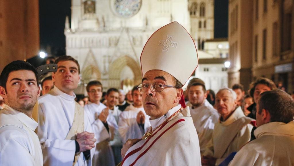 Pedofilia, quanto vale per la Chiesa la vita di uno scout violentato da un prete?