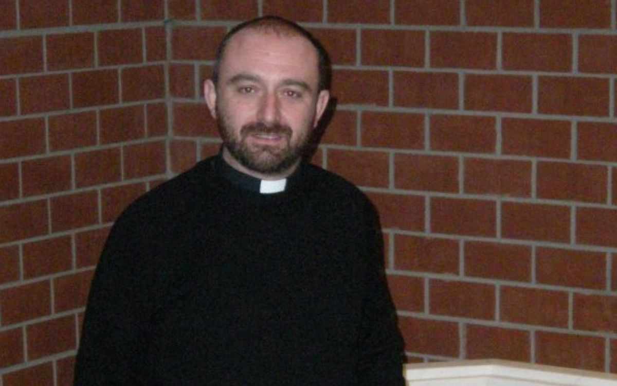 Abusi sessuali, arrestato un sacerdote a Piacenza