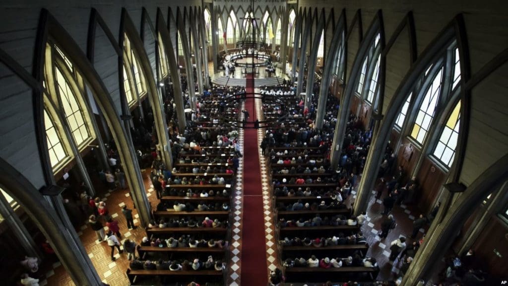 Come la Chiesa cattolica e la lobby Boy Scout hanno lavorato per affrontare i casi di abuso sessuale