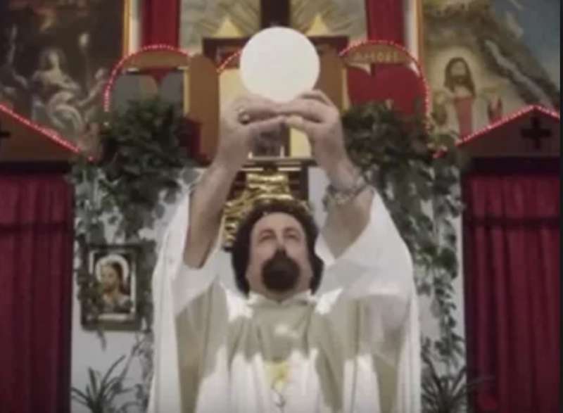 Il prete dopo la condanna “Io come il Cristo in croce”