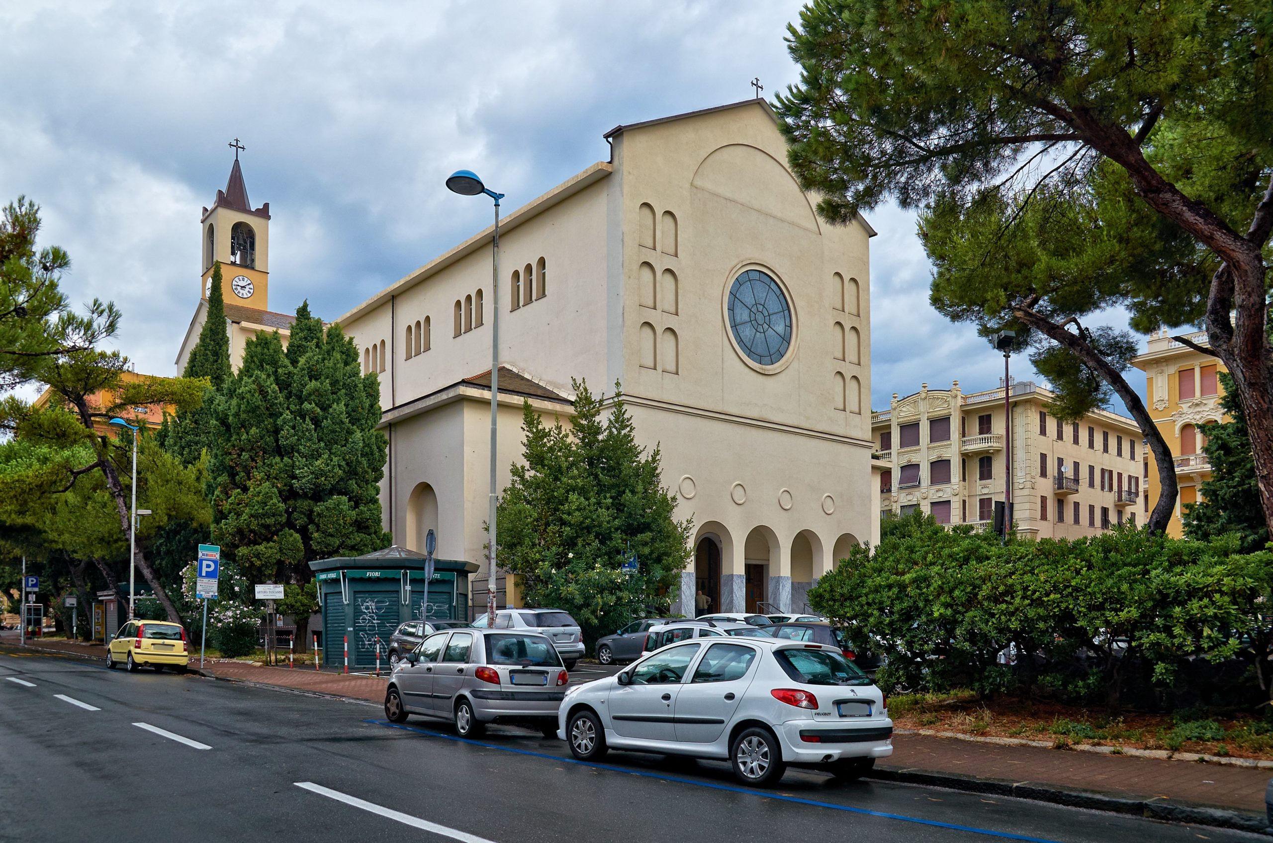 Chiesa di Santa Teresa del Bambin Gesu panoramio scaled 1