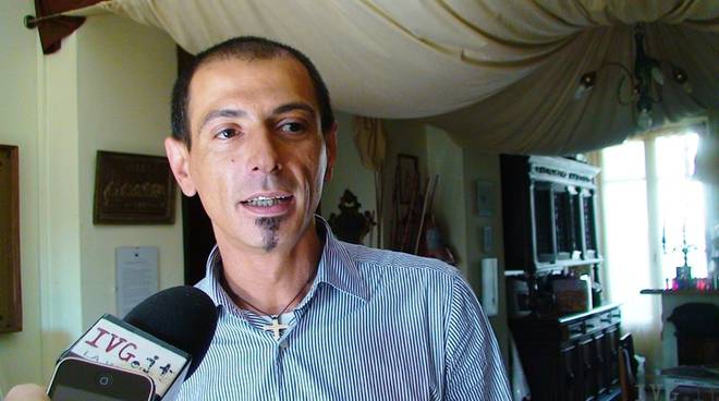 Savona: aggredito Francesco Zanardi, il gay che denunciò un prete per molestie