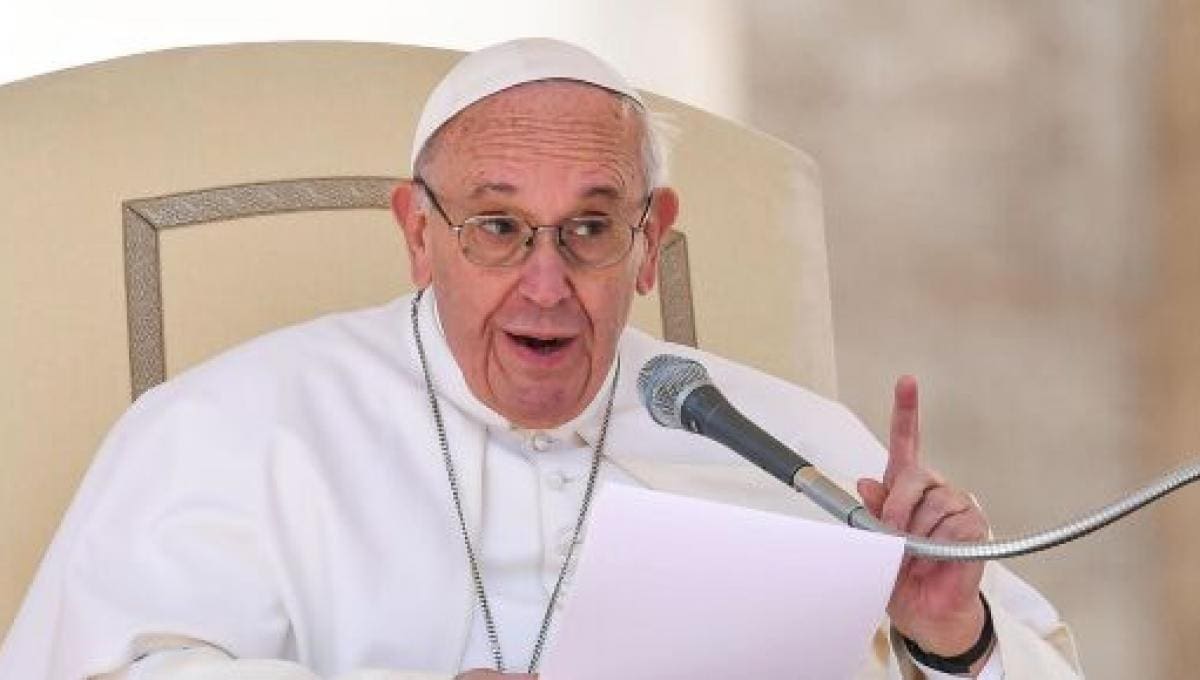 Preti pedofili: contro i vescovi negligenti, il pugno di ferro di papa Francesco