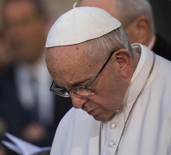Caso Provolo, le vittime degli abusi dei preti contro Papa Francesco: “Sapevi e non hai agito”