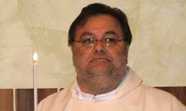 Morto il prete dello scandalo