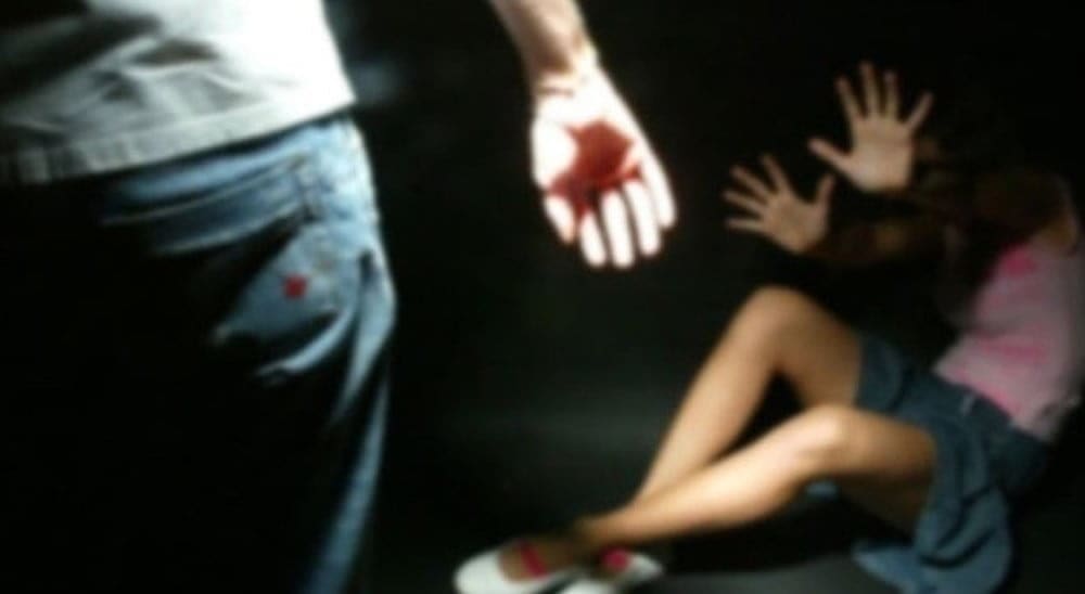 5061415 1157 violenza sessuale napoli minorenni