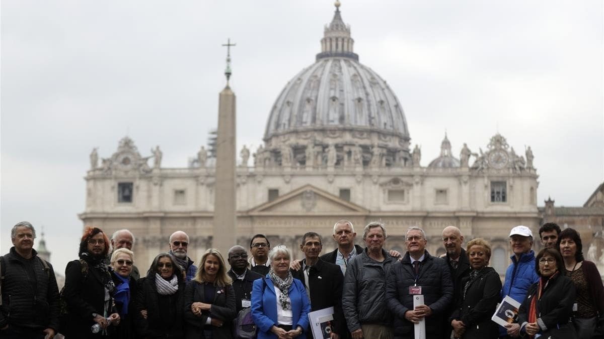 Gli ordini religiosi spagnoli risarciranno le vittime di pedofilia; i vescovi non ci pensano nemmeno
