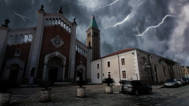 diocesi mileto fulmini 653x367 1