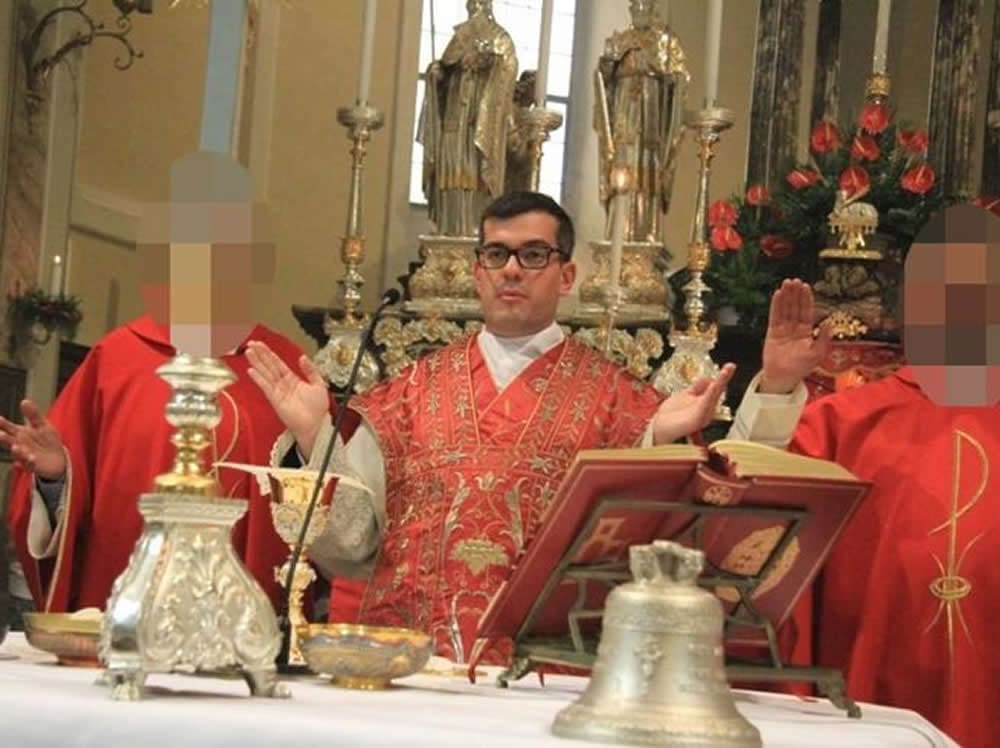 Don Tempesta, le denunce choc dei genitori dell’oratorio: «Gli lasciavamo i nostri figli…»