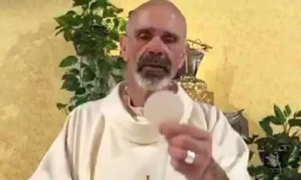 Sacerdote arrestato per abusi sessuali su un 13enne: chi è don Livio Graziano