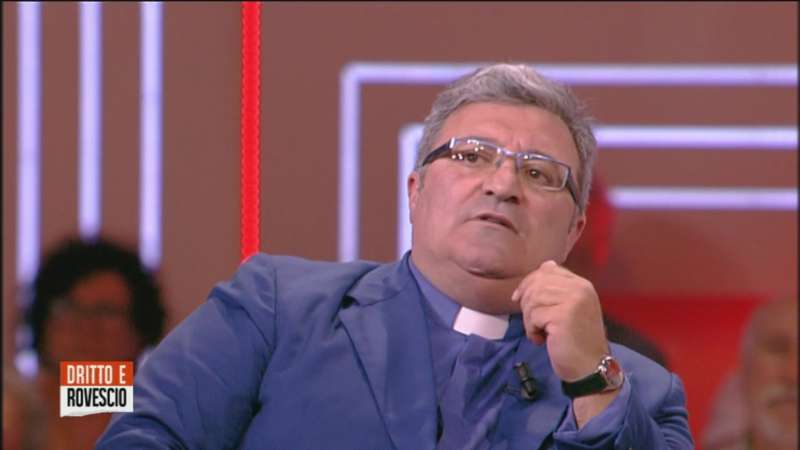 DON PATRIZIO COPPOLA – “I PRETI PEDOFILI? VANNO MESSI ALLA FORCA DAL PISELLO”