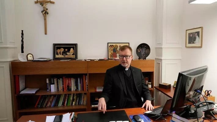 Pedofilia, Zollner: “Tra noi si nascondono criminali, serve un’inchiesta anche in Italia”