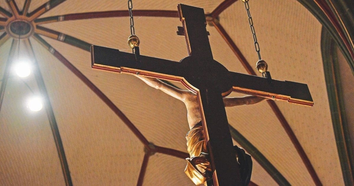 ABUSI, LA CHIESA VA A PROCESSO (MA NON IN ITALIA)