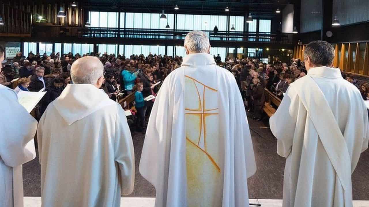 Chiesa e abusi, in Francia 60 mila euro di risarcimento alle vittime