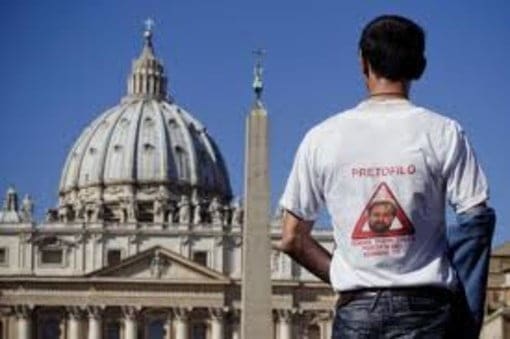 Savona, pedofilia: archiviato il caso Briano. L’Abuso: “Indignazione e vergogna per le leggi salva pedofili”