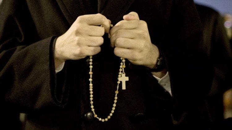 “Io abusato dal 2009 al 2013, vi racconto la mia storia”