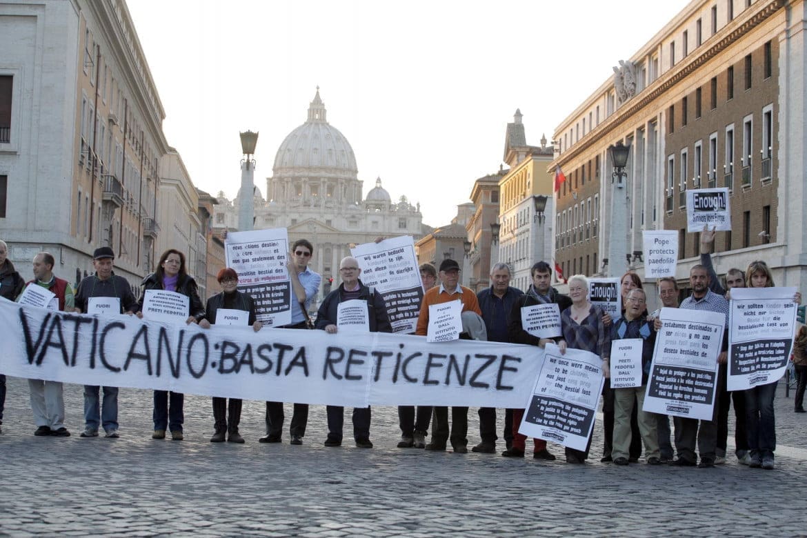 “Perchè chi denuncia resta solo?” Sos delle vittime di abusi dei preti