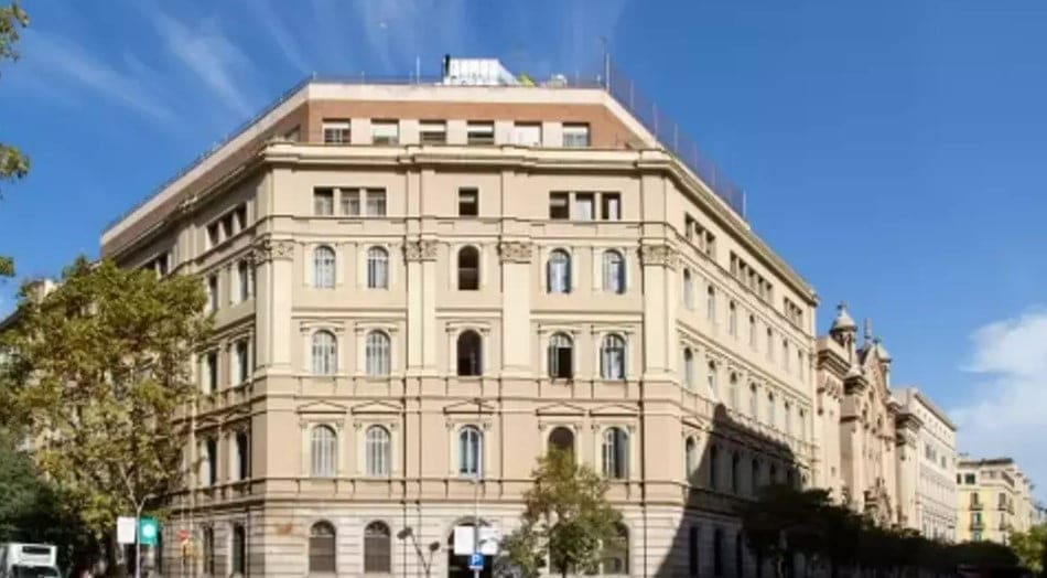 Più di 200 studenti di una scuola gesuita di Barcellona chiedono al centro una condanna pubblica per l’abuso di un insegnante