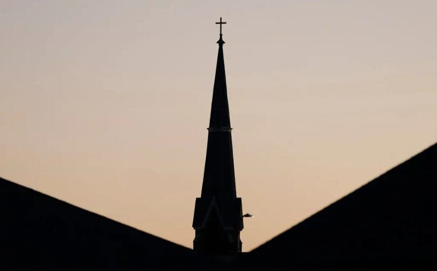 Abuso sessuale nella chiesa cattolica: oltre 1.900 minori abusati in Illinois, afferma lo stato