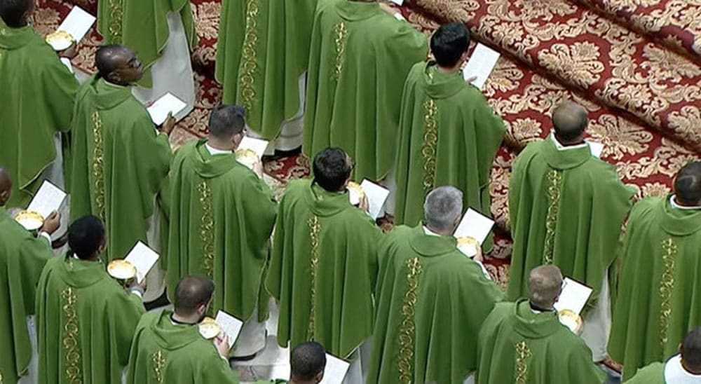 Svizzera, minacce di morte al prete che denunciò omissioni e abusi sessuali facendo partire maxi inchiesta, nei guai 4 vescovi
