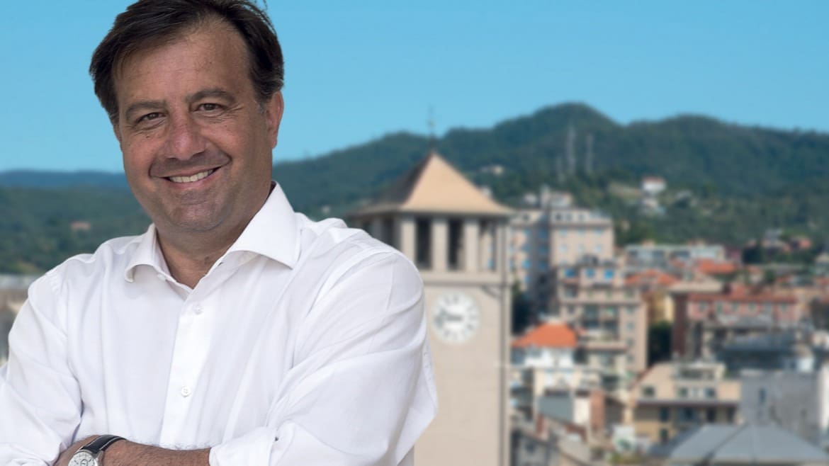 Mentre il Sindaco di Spotorno Fiorini è lieto dell’iniziativa, quello di Savona viene diffidato per gli ostracismi alla “Panchina viola contro gli abusi sessuali su minori e persone vulnerabili”