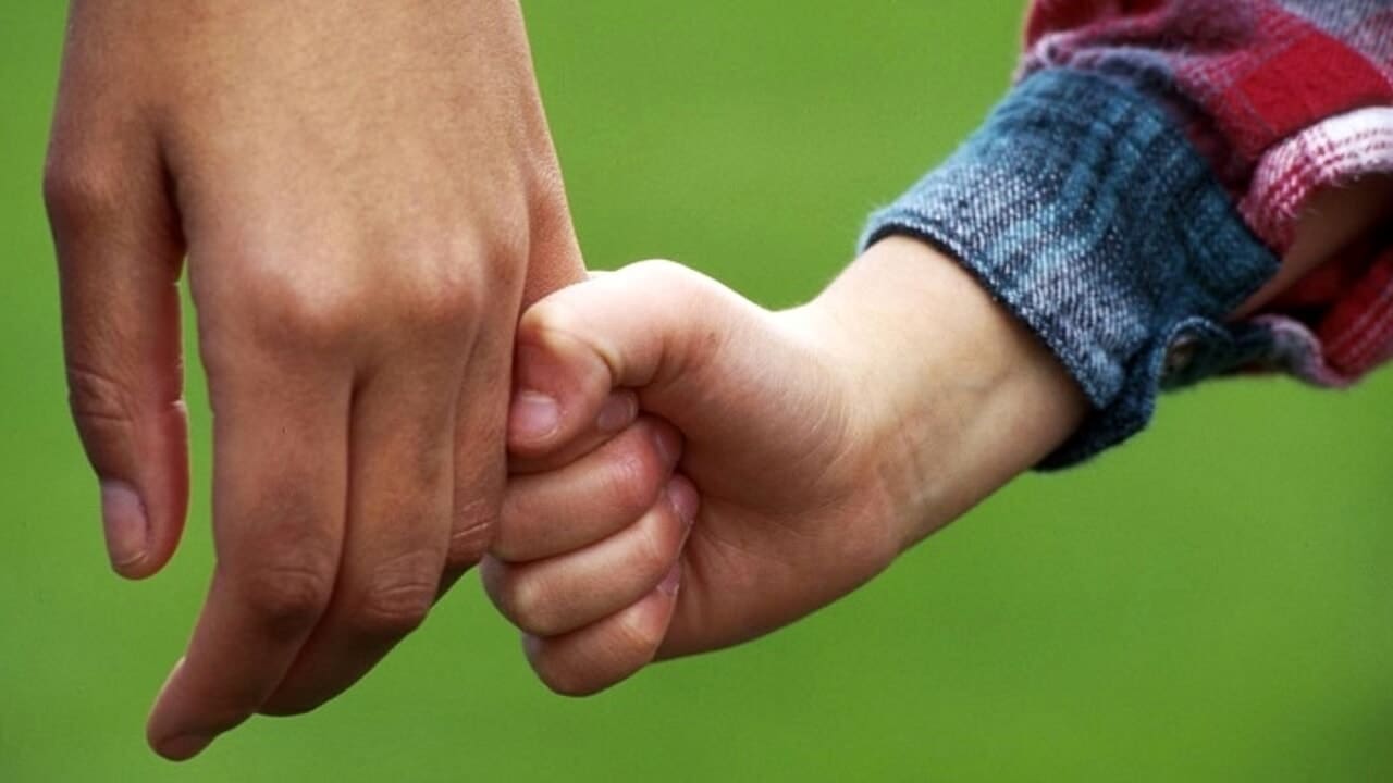 Bambino tolto agli affidatari: chiesto il rinvio a giudizio per una suora