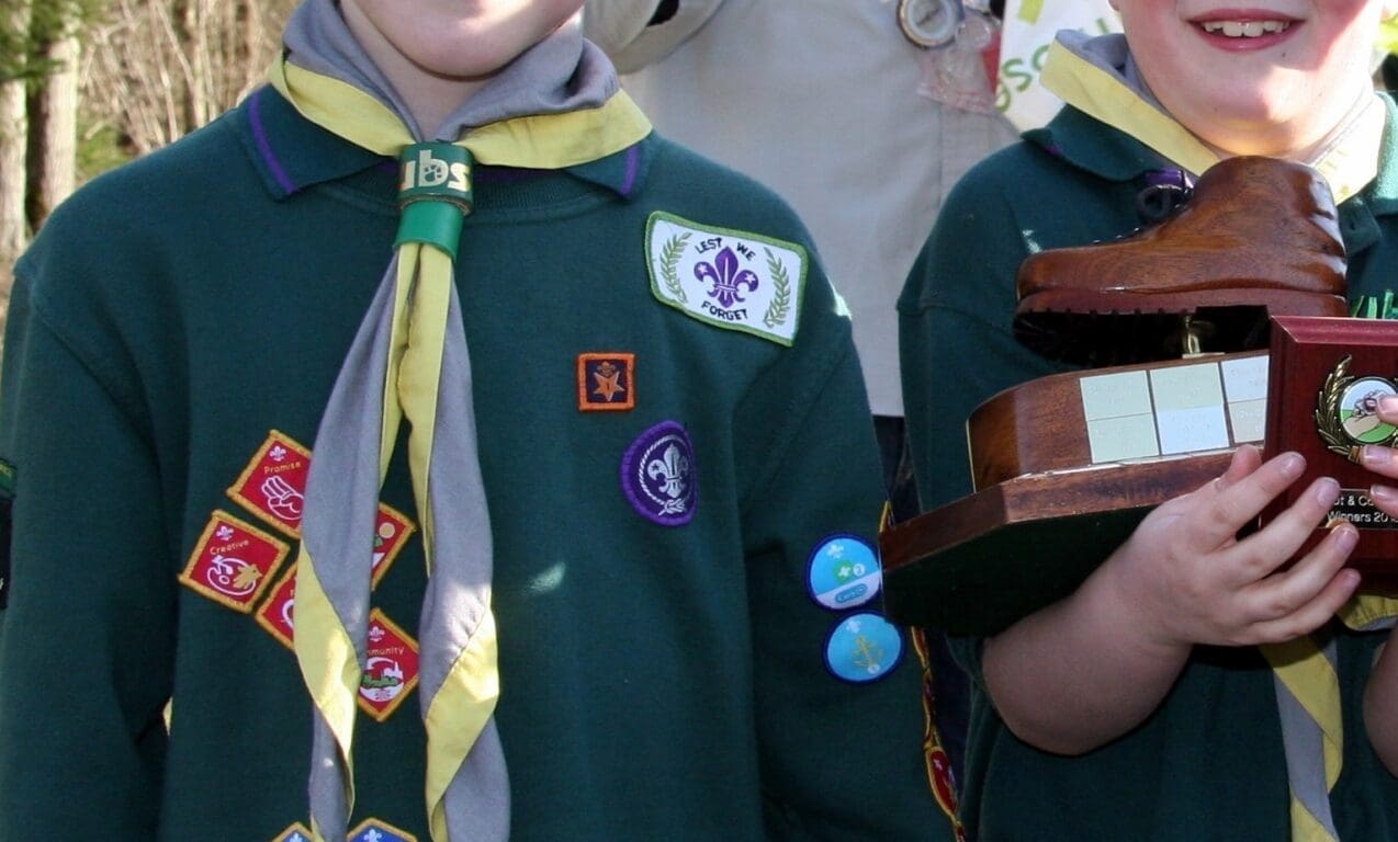 Abusi sui minori, i capi scout di Irlanda e Regno Unito sono stati coinvolti in oltre 250 casi