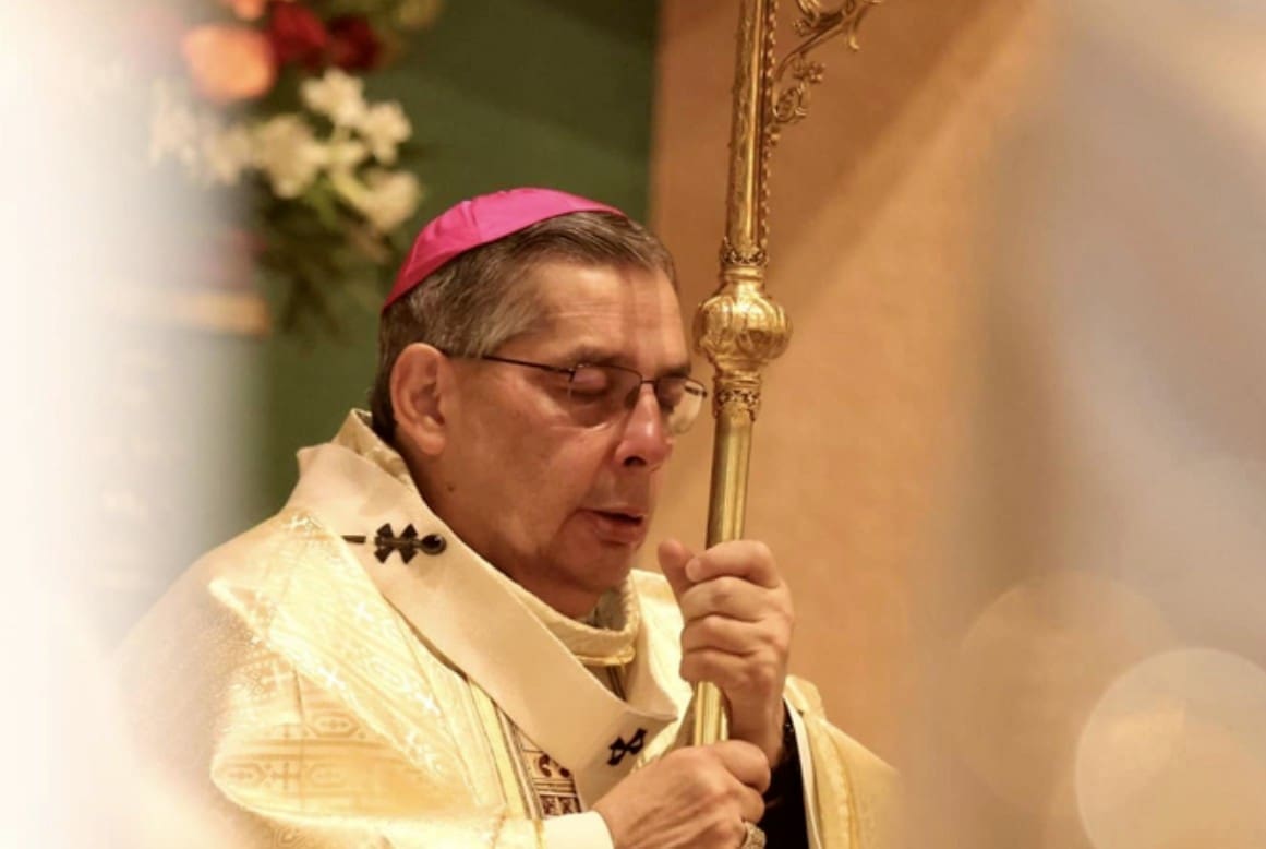Un gruppo di cattolici smonta, una dopo l’altra, le spiegazioni dell’arcivescovo di Quito sul caso di padre Yumi, presunto abusatore di minorenne