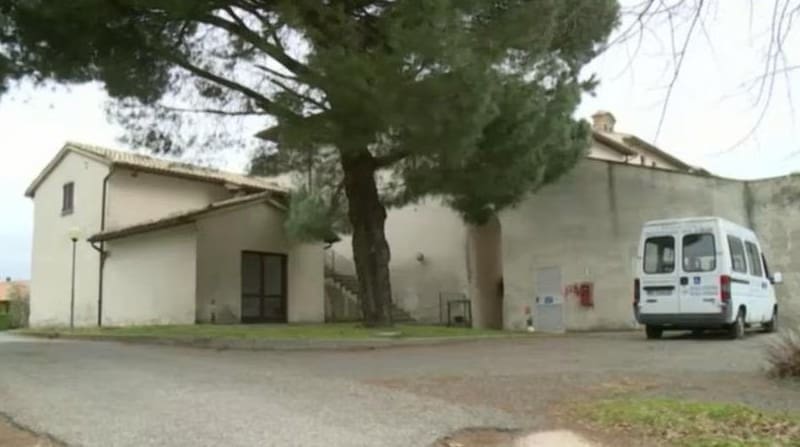 Ex sacerdote condannato a quattro anni