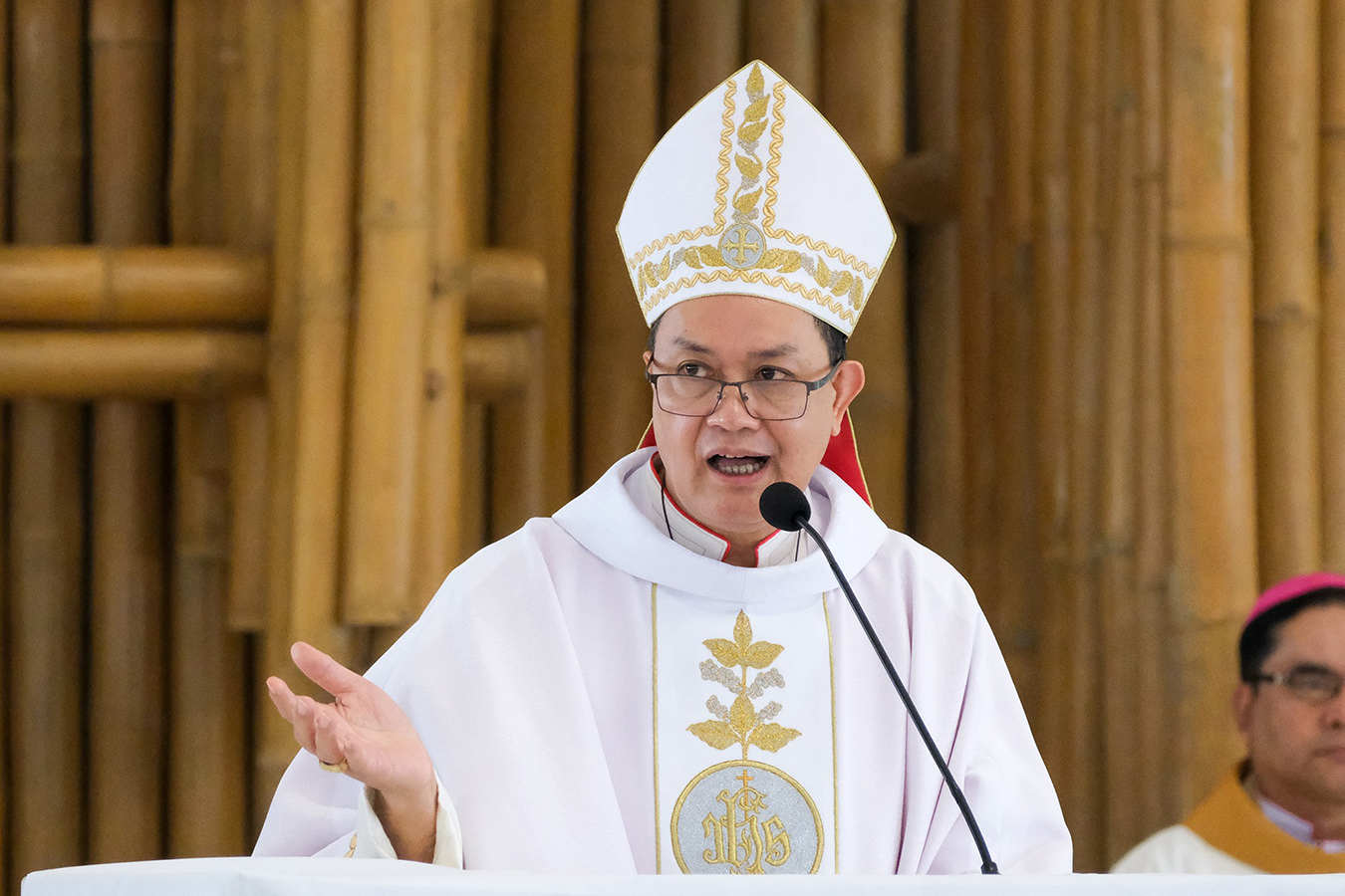 Card. David ai fedeli: ‘Non esitate a denunciare i preti colpevoli di abusi sessuali’