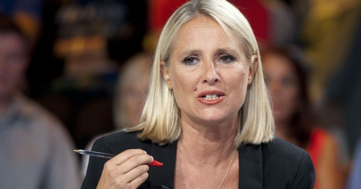 “Emanuela Orlandi? Il Vaticano doveva aprire un’inchiesta, ma per la Chiesa i panni sporchi si lavano in famiglia. Tutti sono ossessionati da Garlasco”: parla Federica Sciarelli