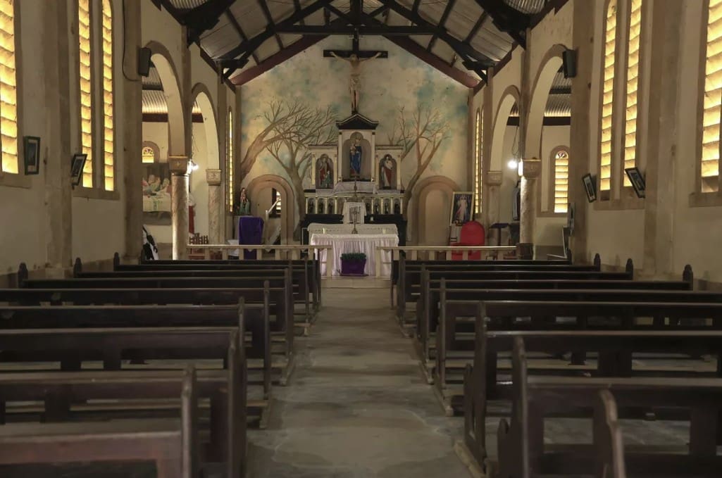 Pedocriminalità: “i silenzi” delle diocesi di Digione e Rabat denunciati da un collettivo