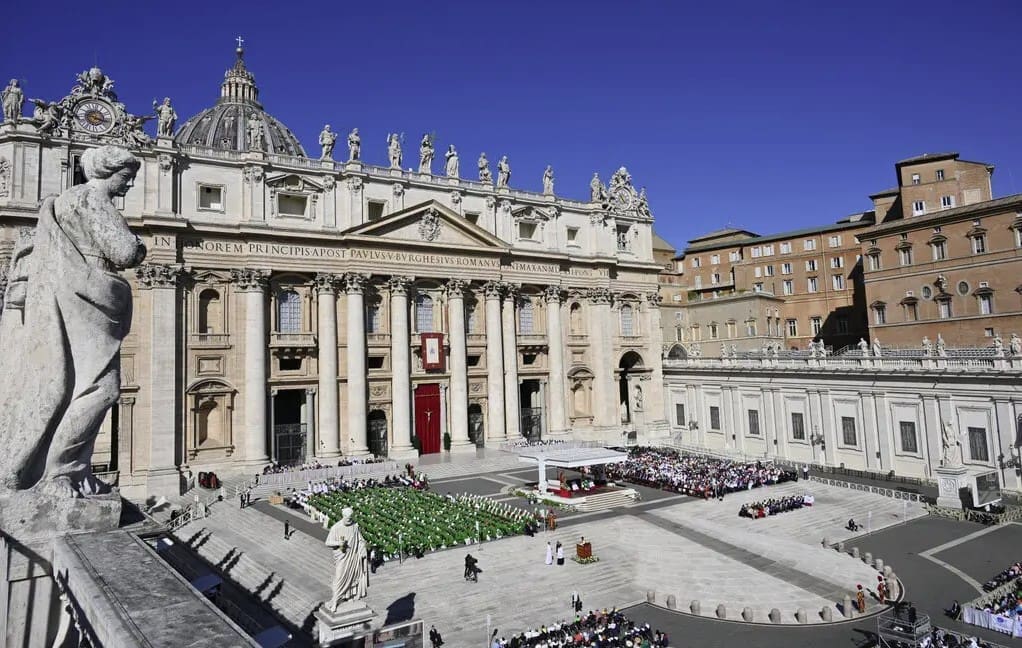 Un comitato vaticano afferma che la Chiesa è ancora troppo lenta nell’affrontare gli abusi sessuali