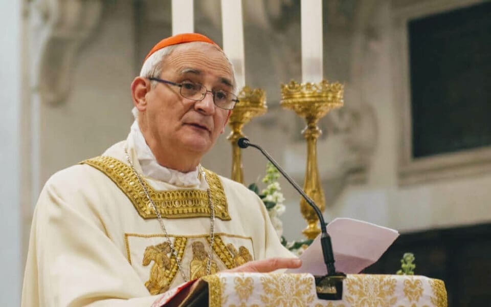 Zuppi afferma che denunciare abusi fuori dalla Chiesa implica ammettere che il suo sistema interno non funziona