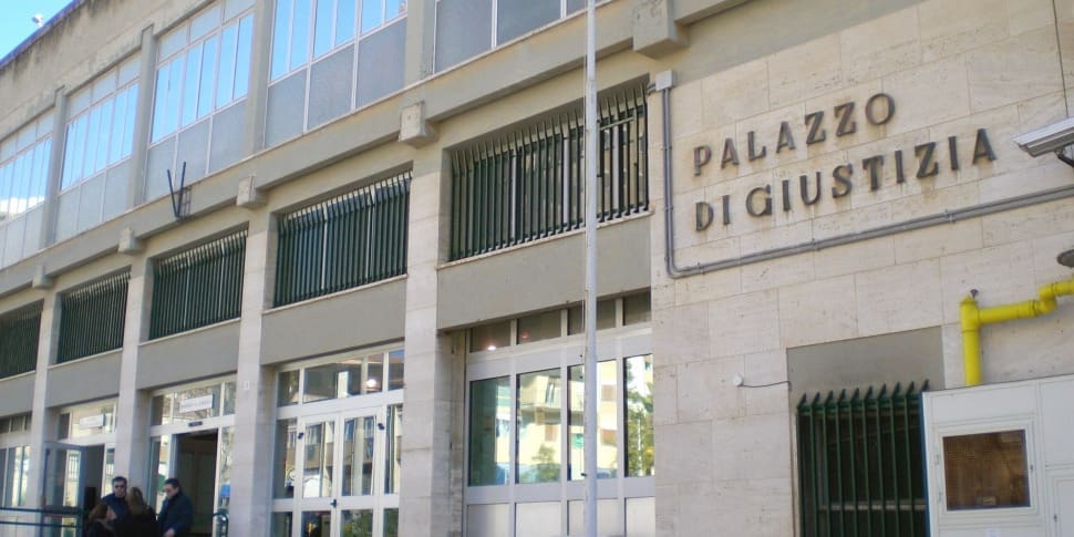 Abusi sessuali in chiesa su un minore, confermata la condanna per un ex ministrante di Gela