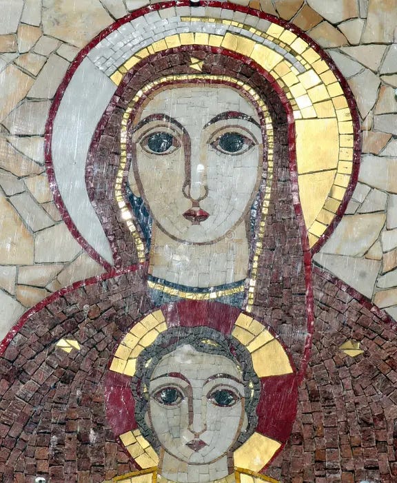I mosaici della vergogna imbarazzano papa Leone